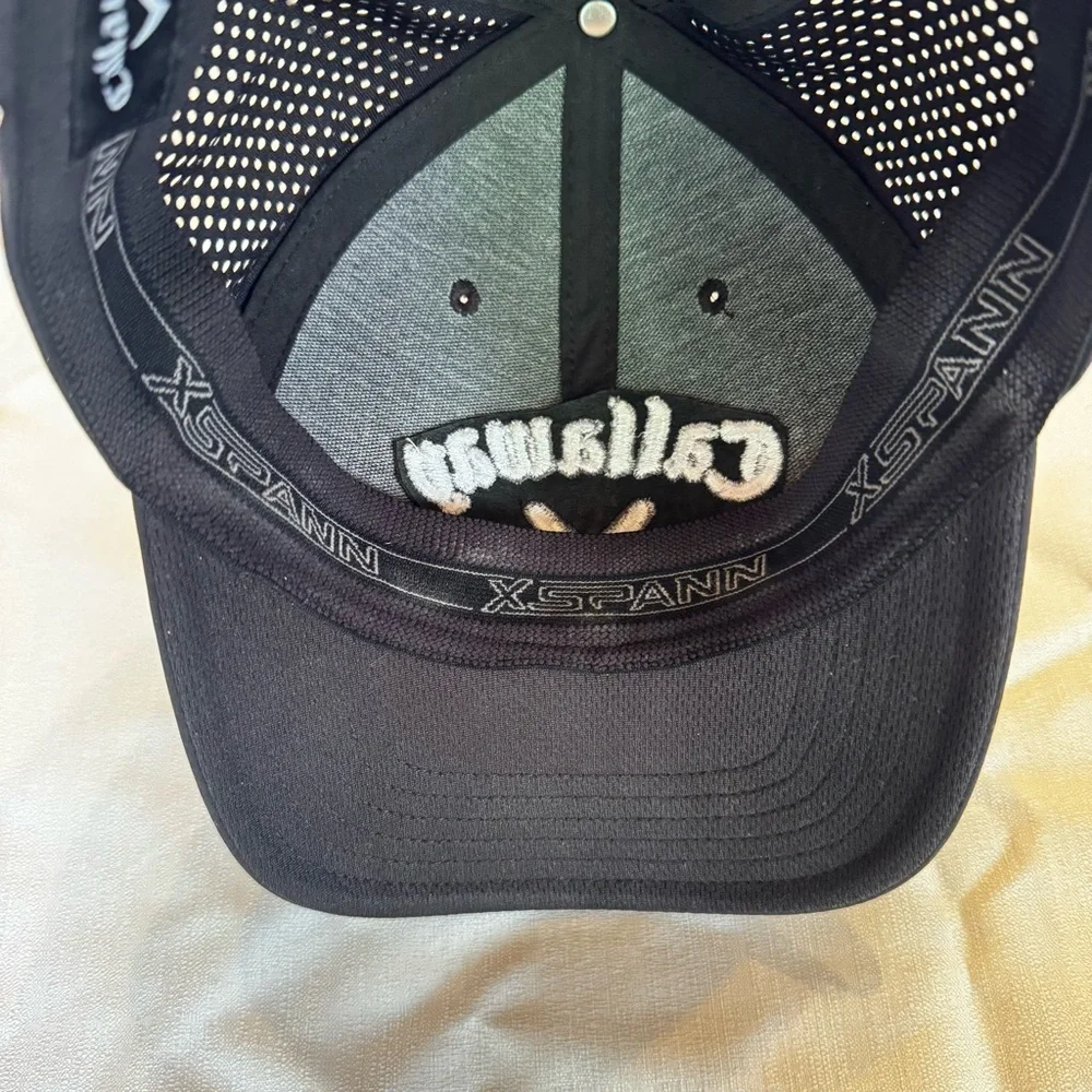 Callaway Golf XSpann Black Fitted Black Ball Cap Hat size L/XL Mesh Embroidered